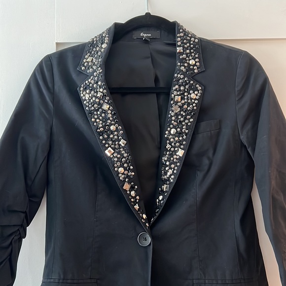 Blazer - Picture 2 of 5